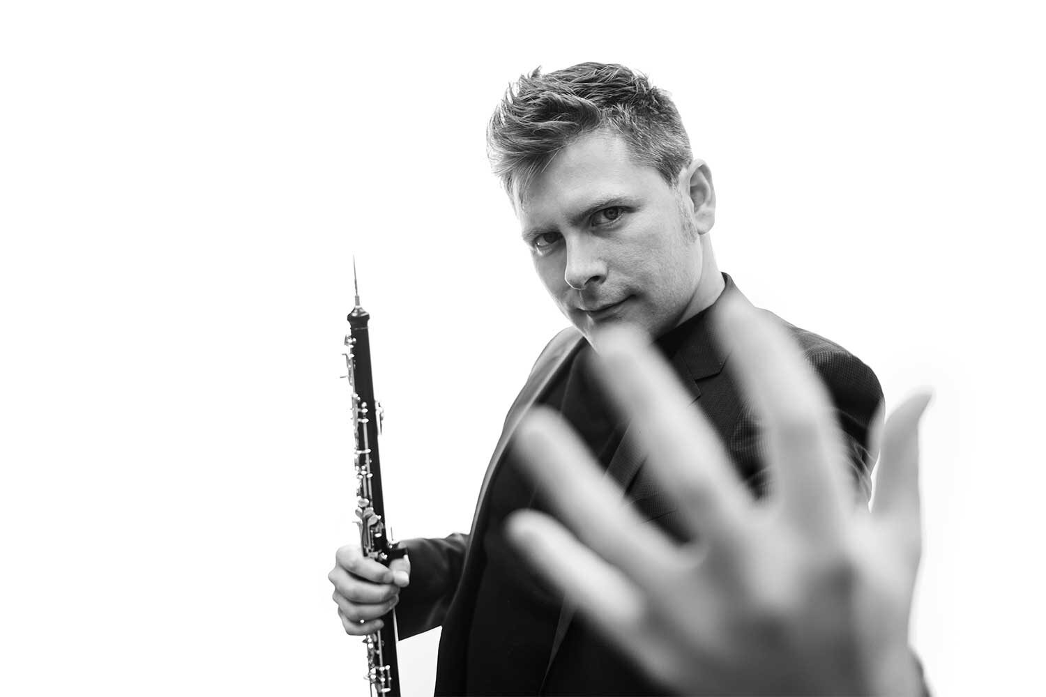 Robert-Silla-oboe-©IGOR-STUDIO